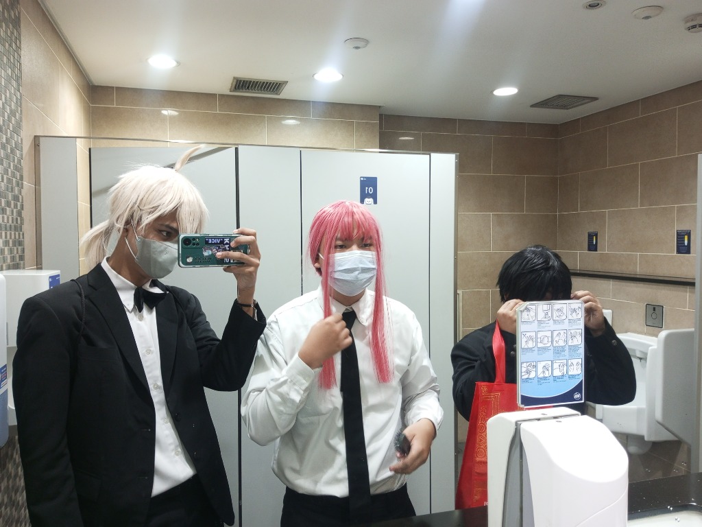 Cosplay memory 7 with friends